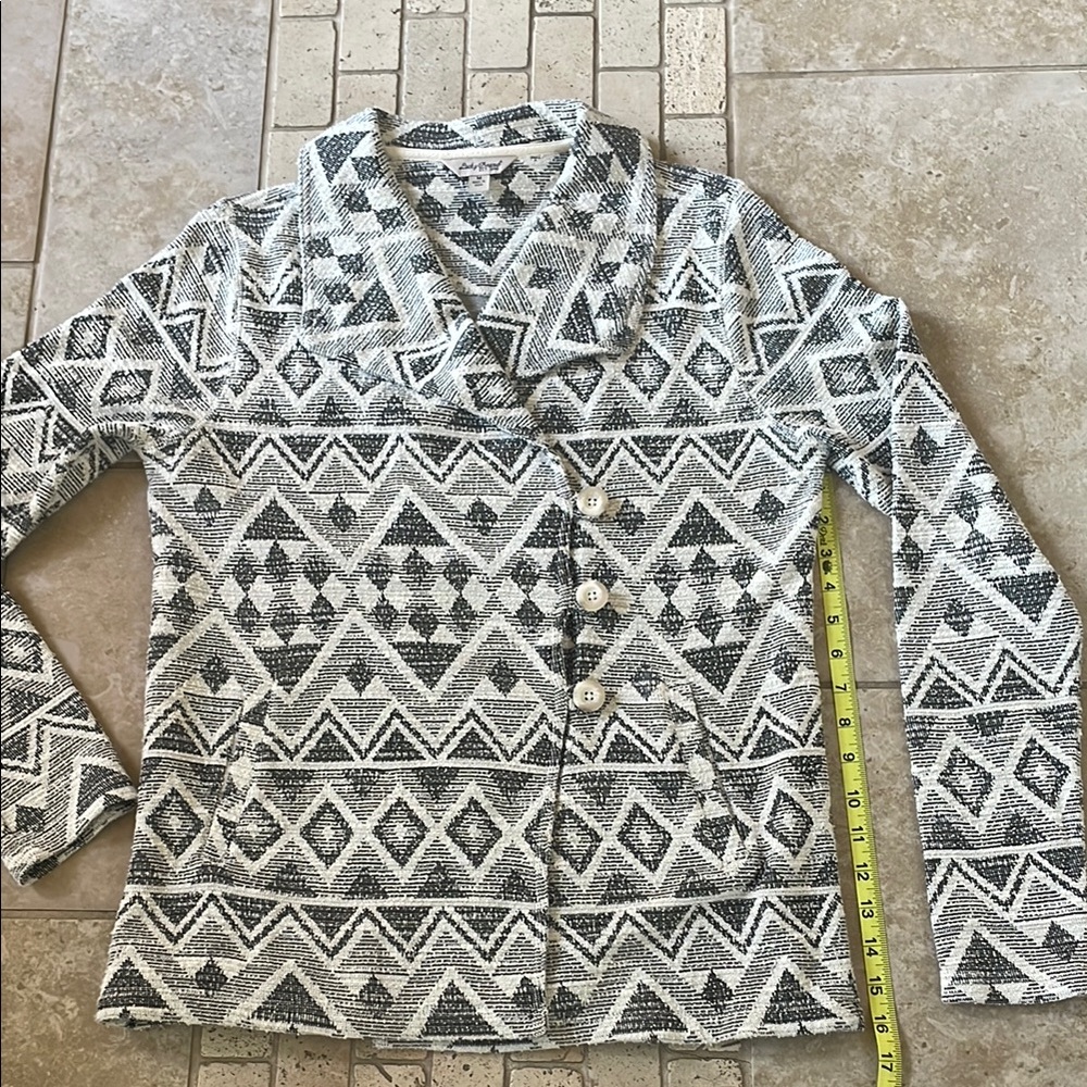 Geometric Patterned Gray Jacket - image 7